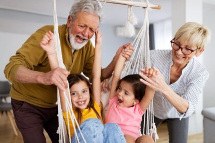 Bunicii si dezvoltarea armonioasa a copiilor